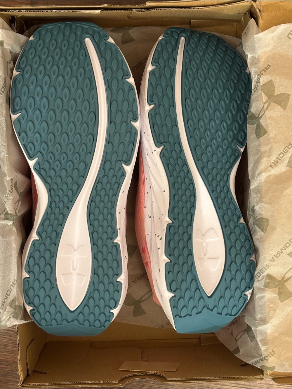 Under Armour Charged+ Ascend Women’s Running Shoes Pink Size 9 NIB - Picture 8 of 10